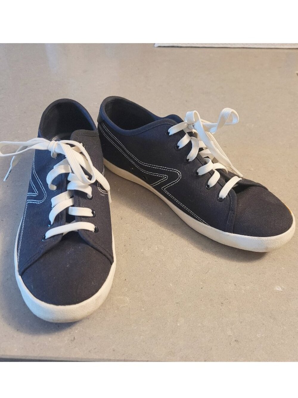 RAG & BONE women canvas low‎ top sneakers size 40 E.U.  or SZ 10 U.S.